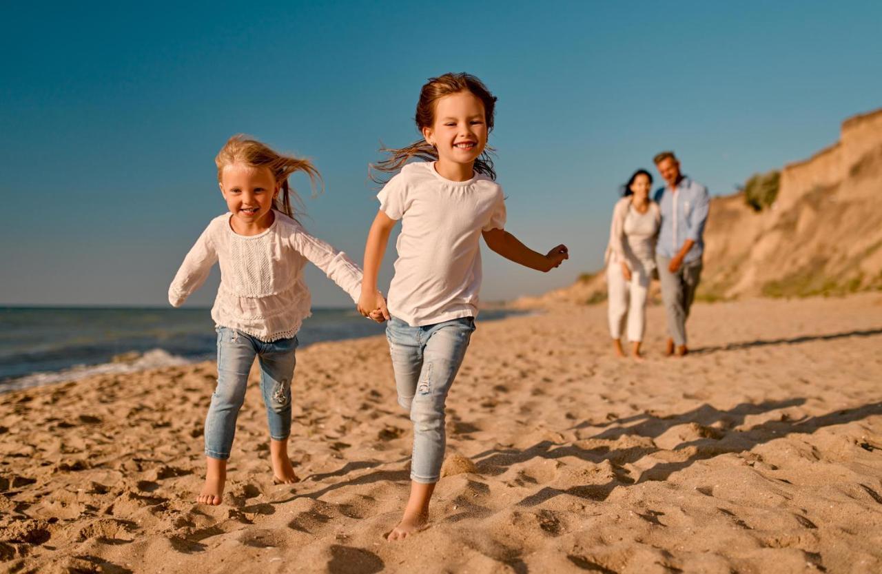 Готель Lovely Caravan With Wifi At Broadland Sands In Suffolk Ref 20035Bs Hopton on Sea Екстер'єр фото